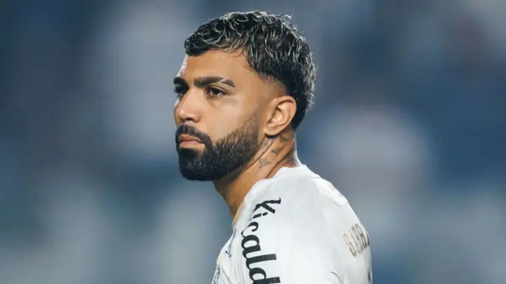 Cuca reage à fala de Gabigol sobre volta ao Cruzeiro: “Surpresa”