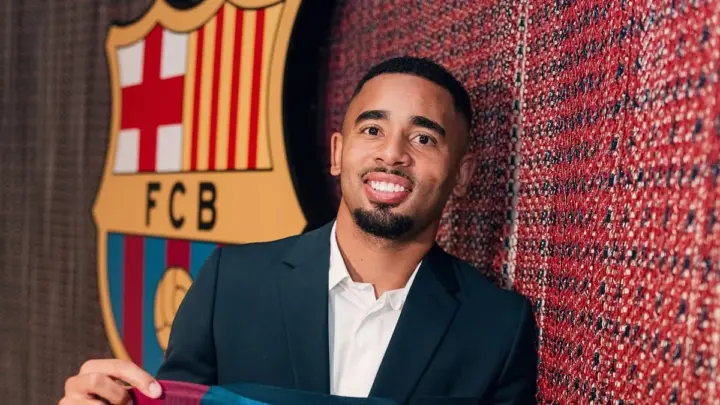 Gabriel Jesus revela conversa com Raphinha e que teve diminuição salarial
