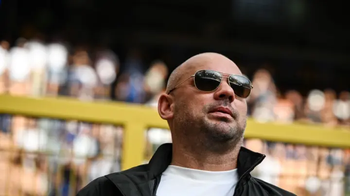 Ídolo da Holanda, Wesley Sneijder critica contratação do espanhol Xavi