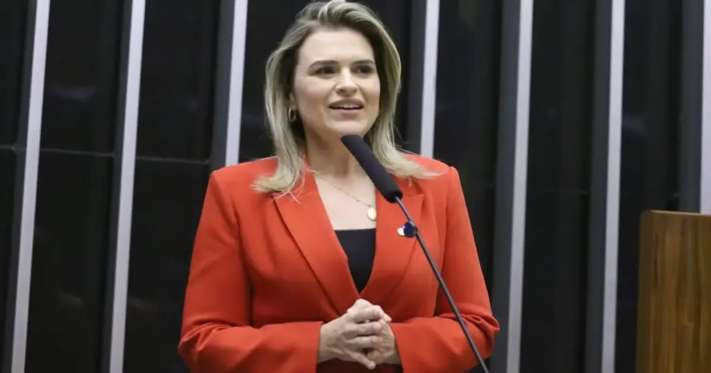 Quem é Marília Arraes, candidata ao Senado por Pernambuco