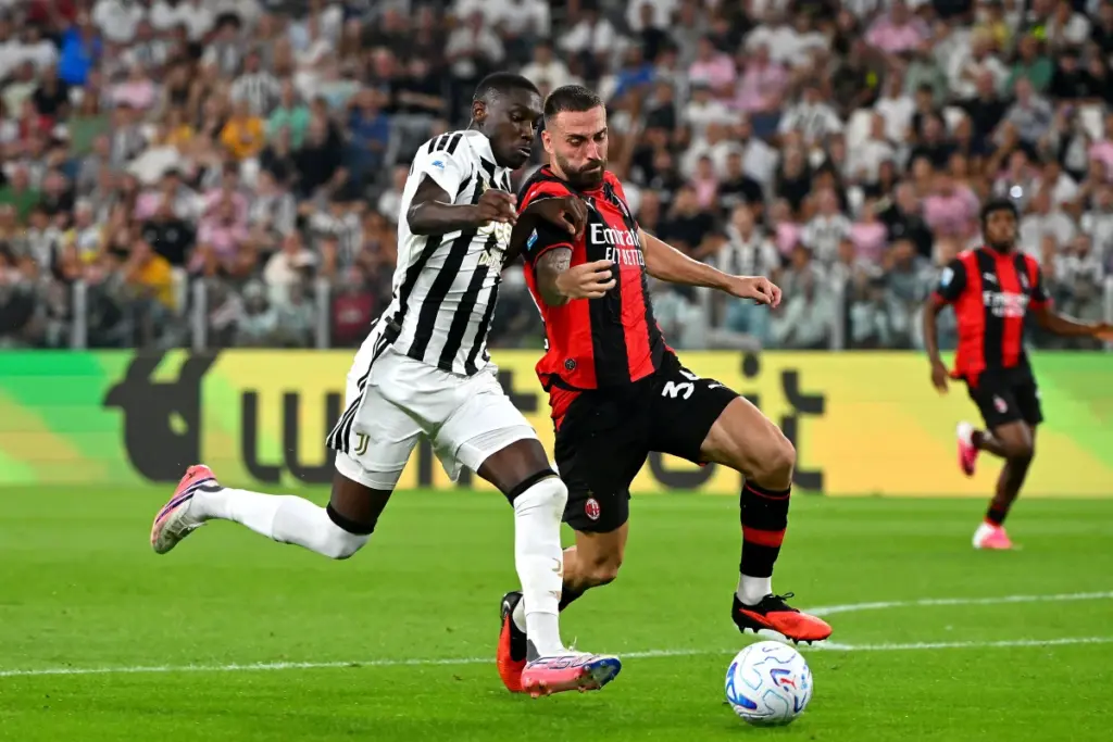 Juventus empata com Milan no fim e impede derrota no clássico italiano