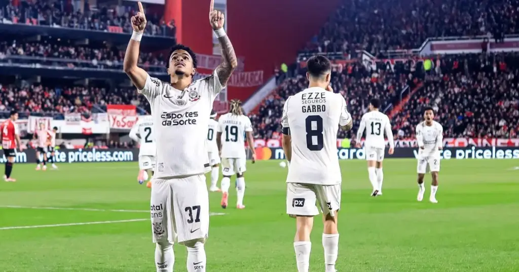 Corinthians recebe Estudiantes para quebrar tabu de 14 anos na Libertadores