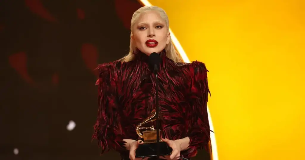 Bebê de Lady Gaga divide internautas: “Barriga de aluguel ou adoção”