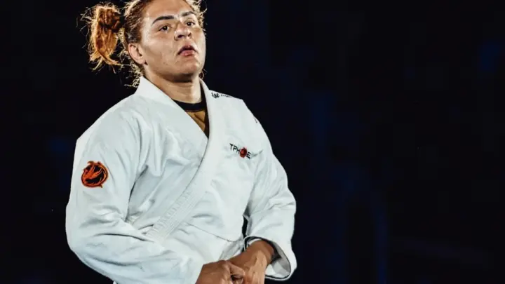 Lutadora brasileira de jiu-jítsu perde medalha após ser pega no doping