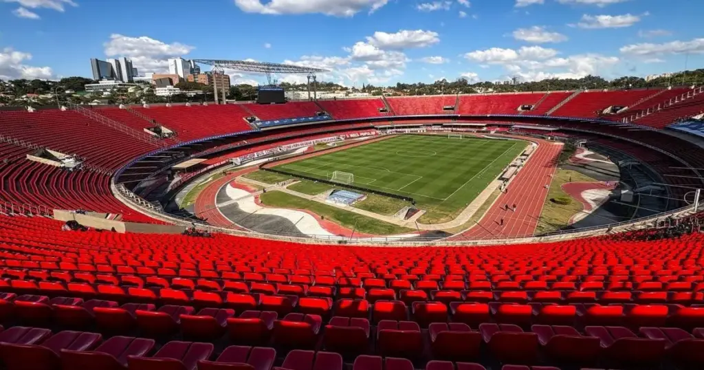 São Paulo paga salários atrasados de parte do elenco profissional e da base