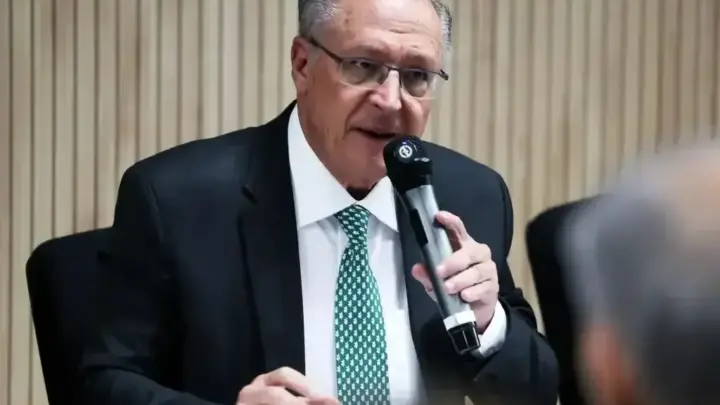 “Nada deve ser vitalício”, diz Alckmin sobre vagas no STF