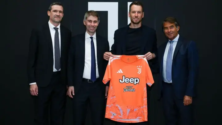 Juventus anuncia ex-Botafogo Neto com contrato até junho de 2027