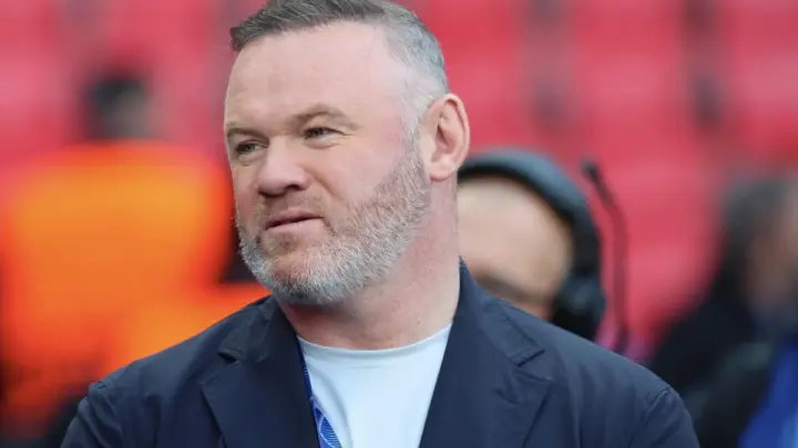 Nova vida de Rooney: lenda do United para de beber e pode entrar em reality
