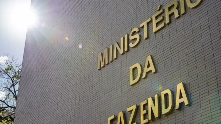 Posição fiscal do país afeta os investidores, diz diretor da IFI