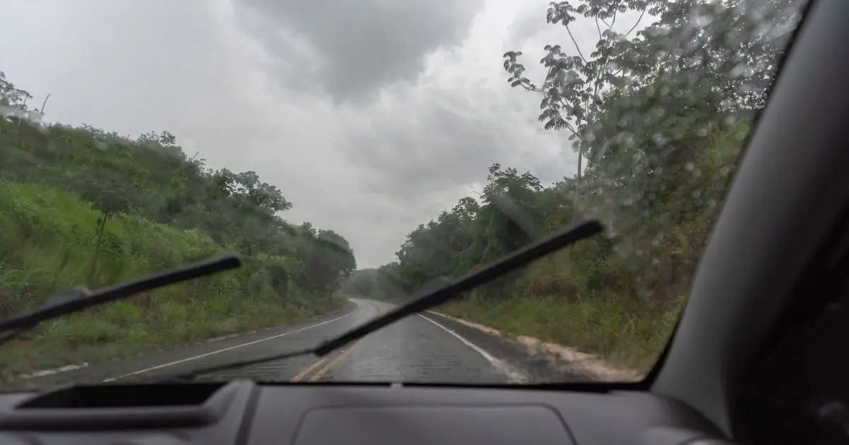 Chuva e mudança de clima: confira 6 itens para revisar no seu carro