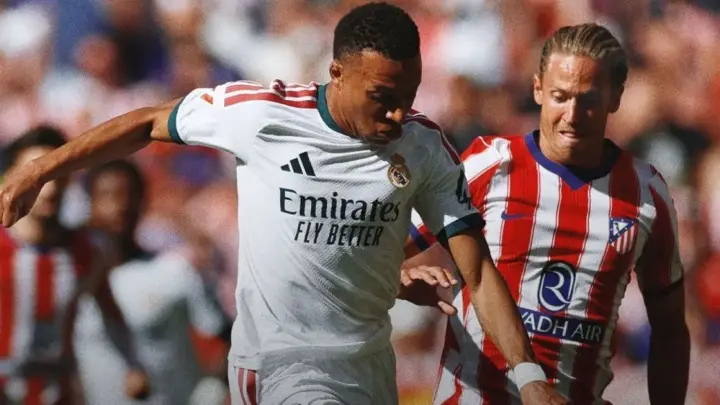 Zagueiro faz trapalhada, e Atlético de Madrid vence Real Madrid em La Liga