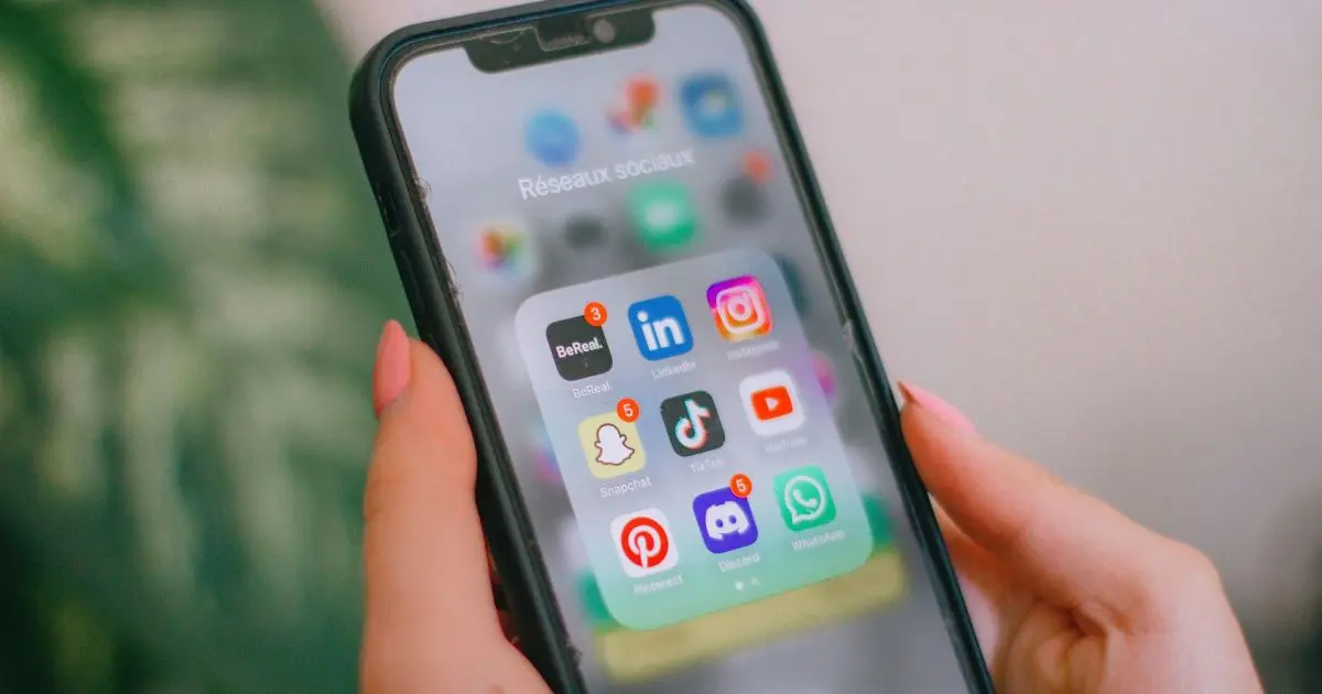 Regulação das redes sociais: regras podem variar conforme a empresa