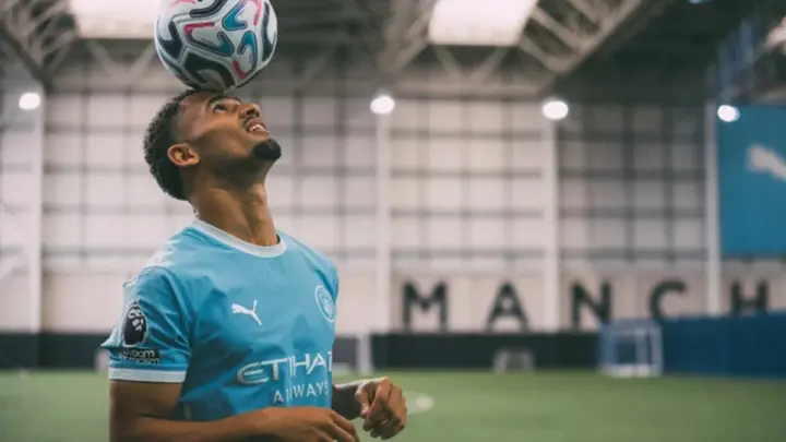 Reforço do Manchester City, Ndiaye revela inspiração em lendas brasileiras