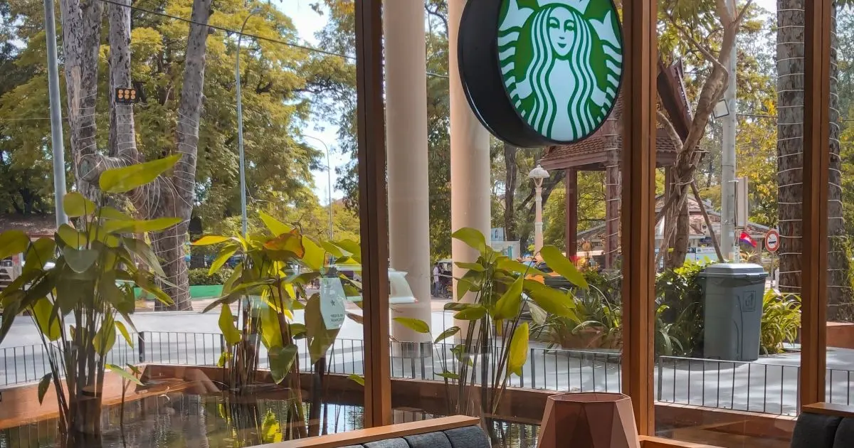 Starbucks fecha centenas de unidades nos EUA – mais uma vez
