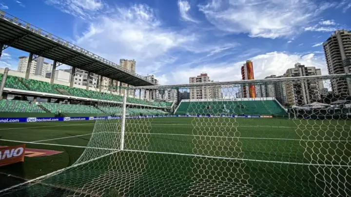 Goiás x Avaí: horário e onde assistir ao jogo da Série B