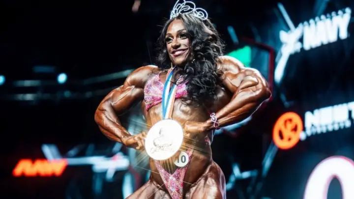 Andrea Shaw vence Women’s Bodybuilding é heptacampeã do Mr. Olympia