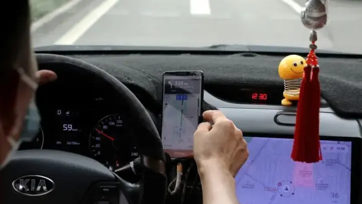 Transporte reunia 58,9% dos trabalhadores de apps em 2025, diz IBGE
