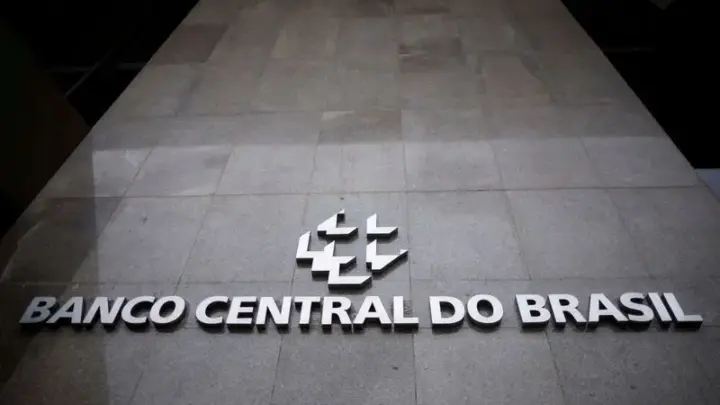 Empresários veem inflação maior e pessimismo com economia cresce, aponta BC
