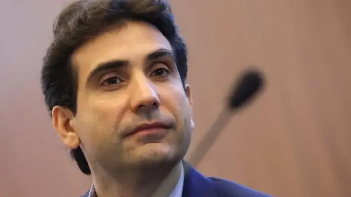 Galípolo alertou diretor sobre suspeita de pagamentos a servidores do BC