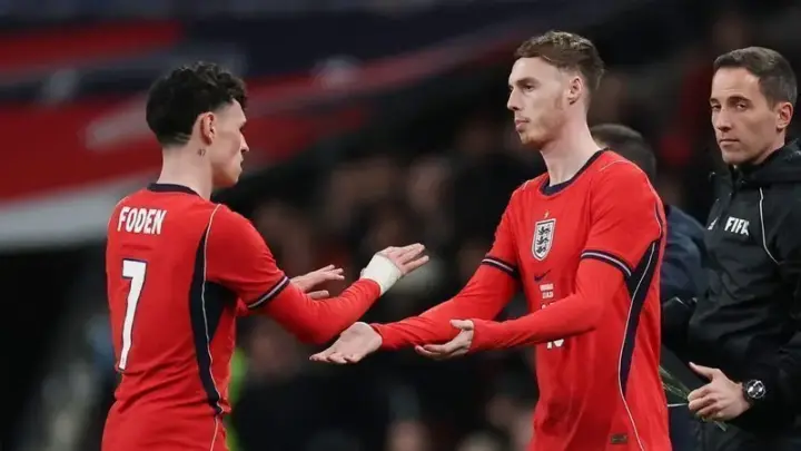 Palmer sofre lesão e desfalca Inglaterra na Nations League