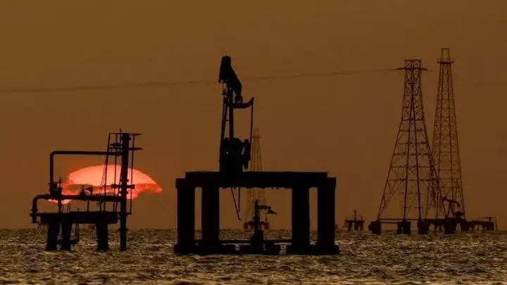 Análise: Petróleo sobe depois de Trump rejeitar acordo de paz