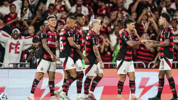 Veja as opções de substitutos no Flamengo com a ausência de Arrascaeta