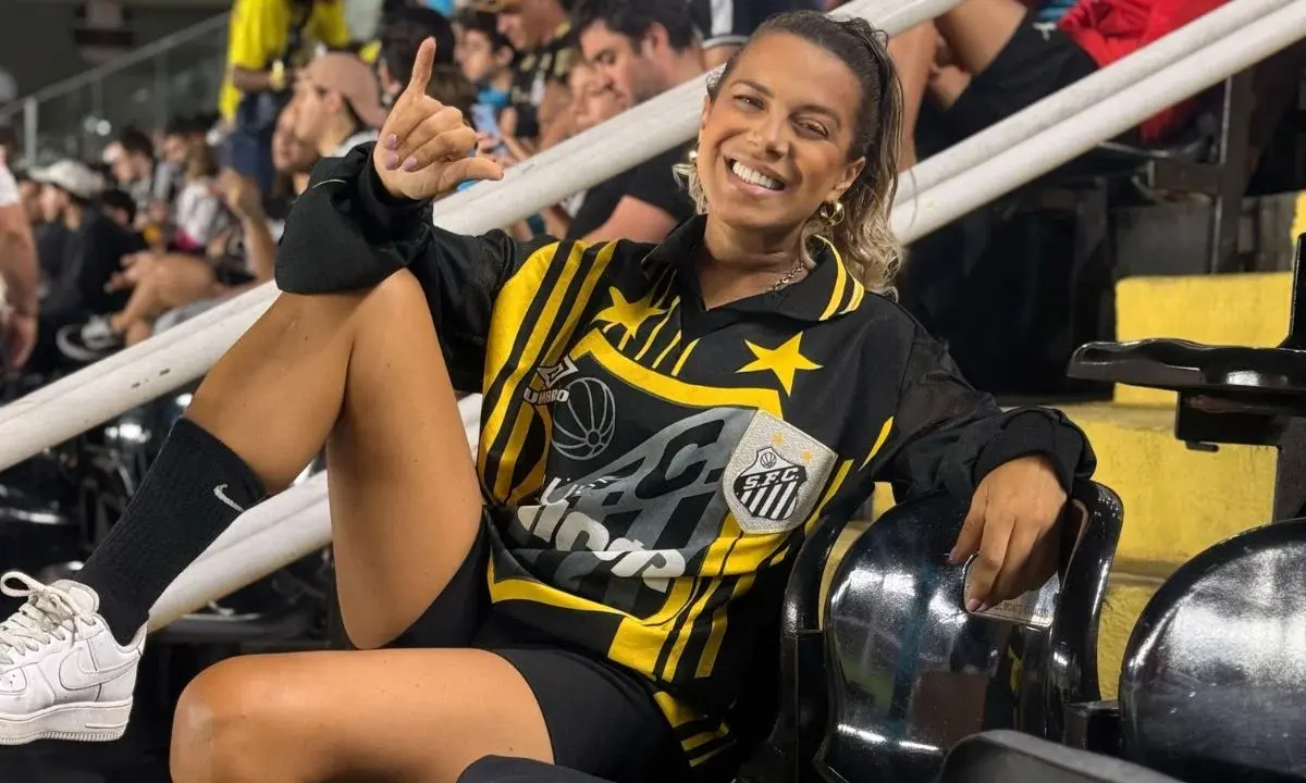 Torcedores do Santos se despedem e prestam homenagens à Naty Potira
