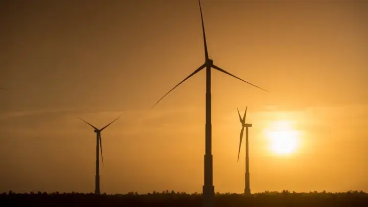 Cortes na geração de energia solar e eólica superam 60% em 1 a cada 5 dias