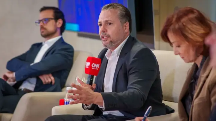 Análise WW: Marca da eleição de 2026 fica entre Supremo e endividamento