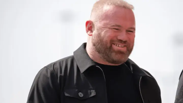 Rooney surpreende e rejeita título do United em caso de punições ao City