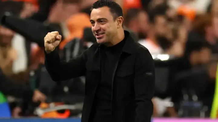 Xavi cobra Holanda mais ofensiva após primeiros jogos pela equipe