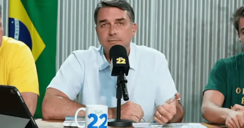 Flávio ironiza mudança de posicionamento do PT sobre maioridade penal