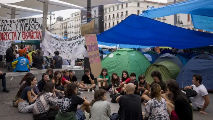 Sem por fim à crise habitacional, Espanha antecipa eleições gerais