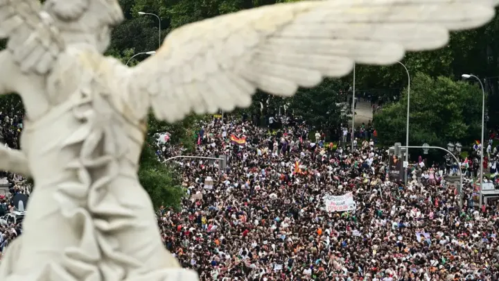 Espanha aprova 21 ações emergenciais para conter protestos de moradia