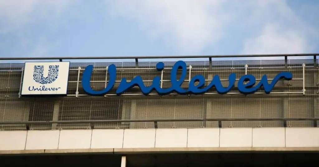Unilever alerta para aumentos de preços com efeitos da guerra no Irã