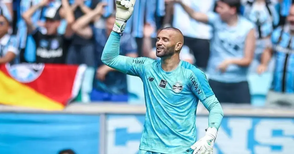 “Deveríamos deixar o Grêmio em situação melhor”: lamenta Weverton sobre Z4