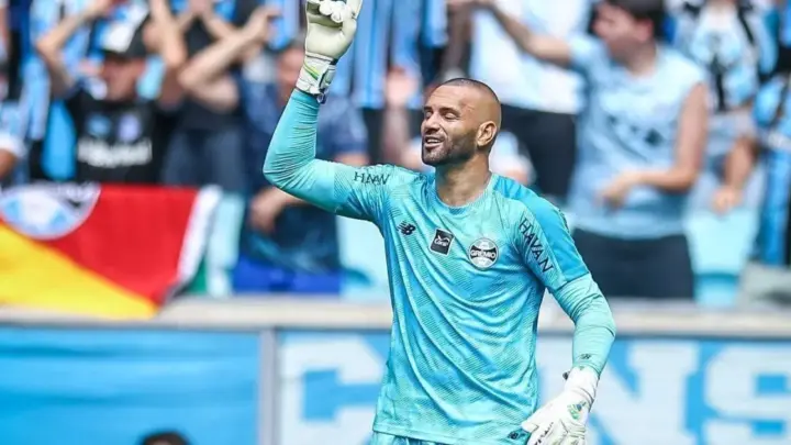 “Deveríamos deixar o Grêmio em situação melhor”: lamenta Weverton sobre Z4