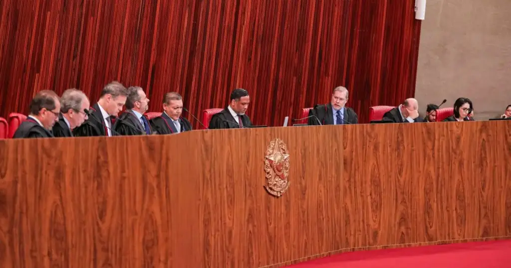 Ministros do TSE criticam campanha eleitoral baseada em acusações de crimes
