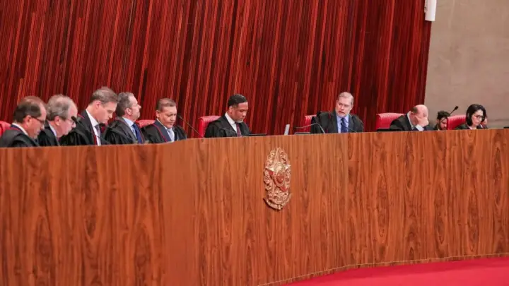 Ministros do TSE criticam campanha eleitoral baseada em acusações de crimes