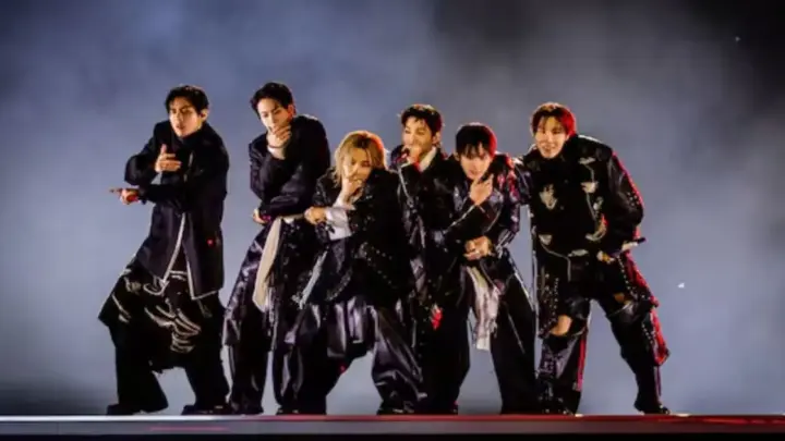 Fãs do BTS criticam estrutura do palco para shows na Colômbia