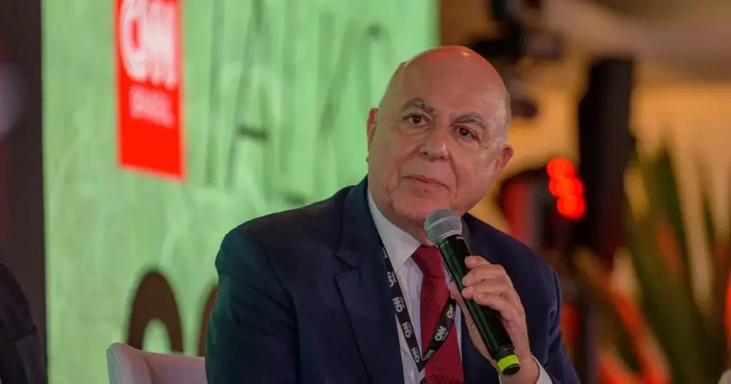 Arnaldo Jardim vê “descritério” no custeio de baterias e quer manter leilão