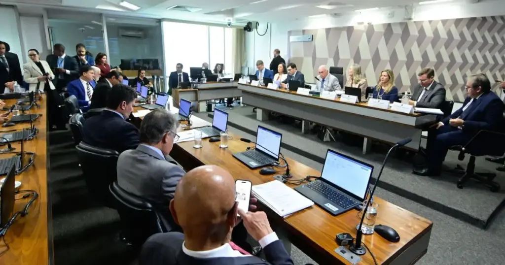 CCJ do Senado conclui análise e PEC da Segurança vai ao plenário