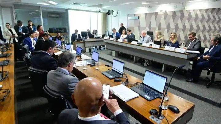 CCJ do Senado conclui análise e PEC da Segurança vai ao plenário