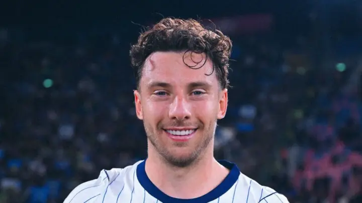 Italiano: brasileiro brilha, Inter de Milão bate Bologna e mantém liderança