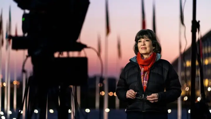Quem é Christiane Amanpour, âncora internacional há mais de 40 anos na CNN?