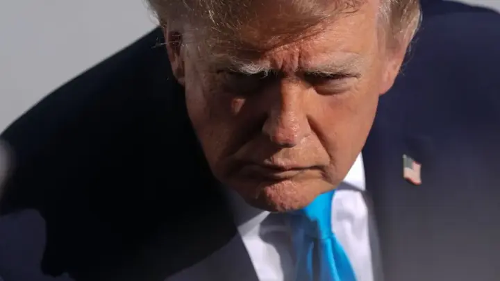 Trump intensifica viagens a estados favoráveis antes das eleições