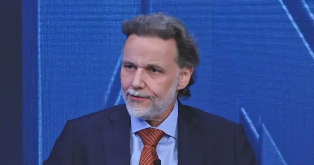 Faltou coragem para PF arquivar inquérito, diz advogado de Lulinha à CNN