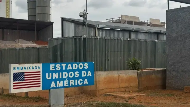 Após decisão dos EUA, PMDF intensifica policiamento no setor de embaixadas