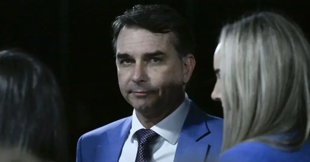 “Não surpreende”, diz democrata da Flórida à CNN sobre fuga de Flávio