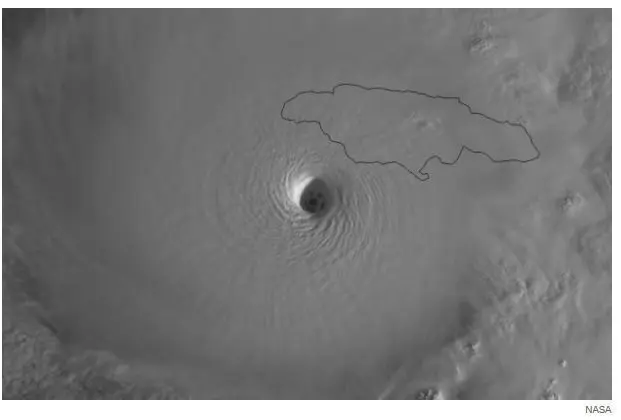 Tempestade tropical Isaias ameaça Golfo do México como um furacão